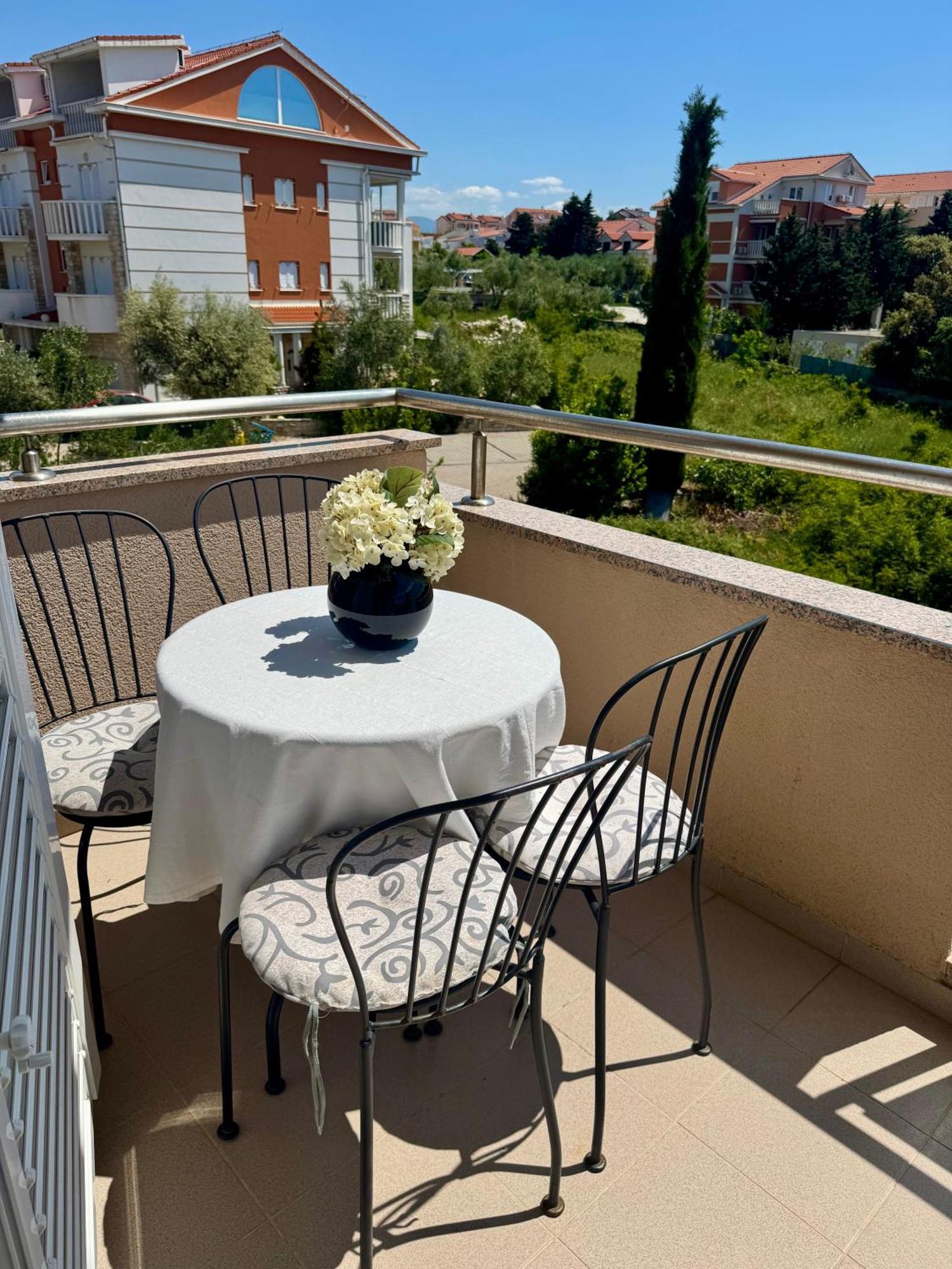 Apartments Toma Novalja Exterior photo