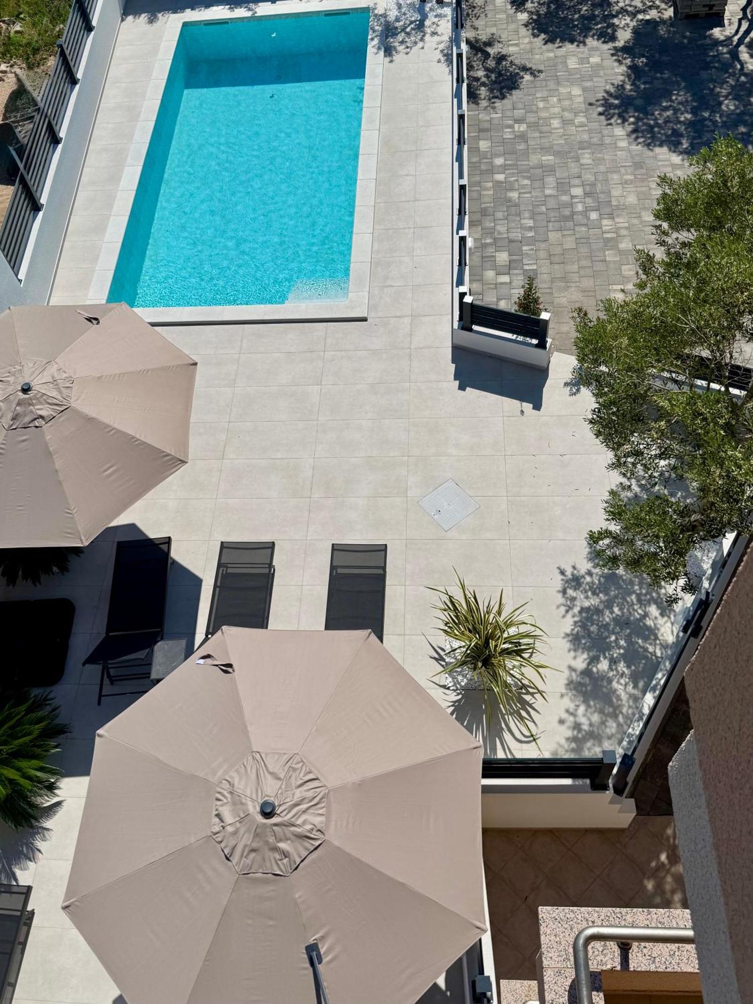 Apartments Toma Novalja Exterior photo